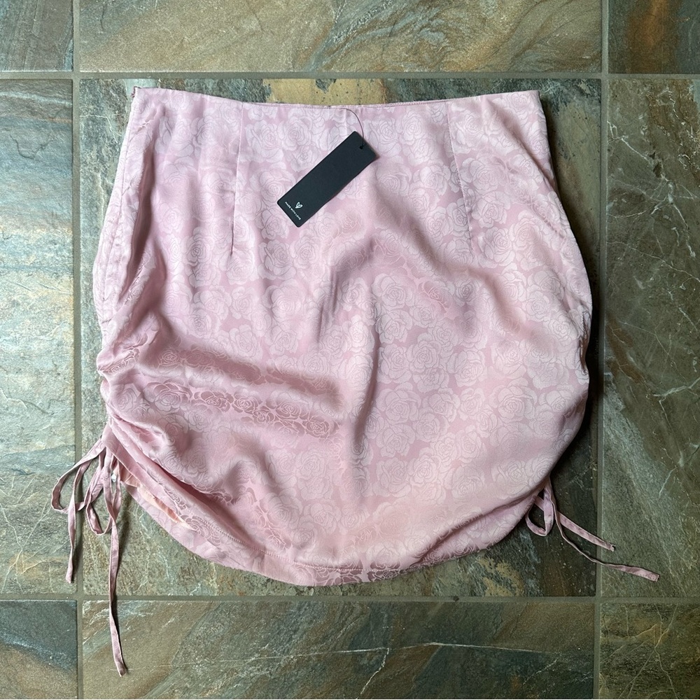 Lulu's Blush Ruched Mini Skirt - Picture 8 of 12